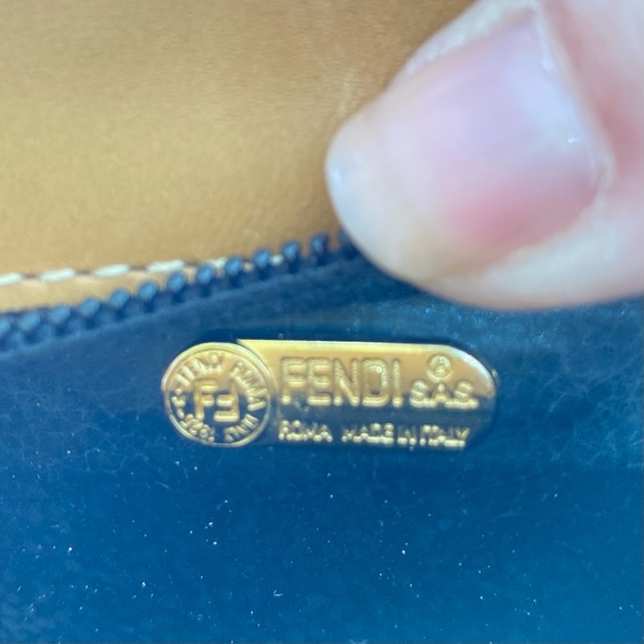 VINTAGE FENDI Striped Crossbody Bag 7”x9” With Dust Bag. FREE SHIPPING - Picture 9 of 16